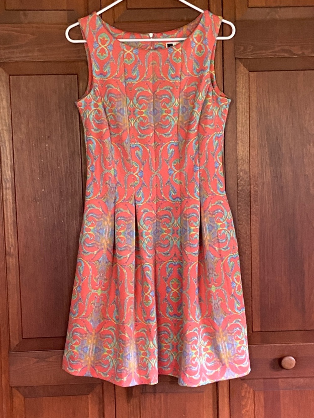 Julian Taylor Sleeveless Coral Patterned Midi Dress